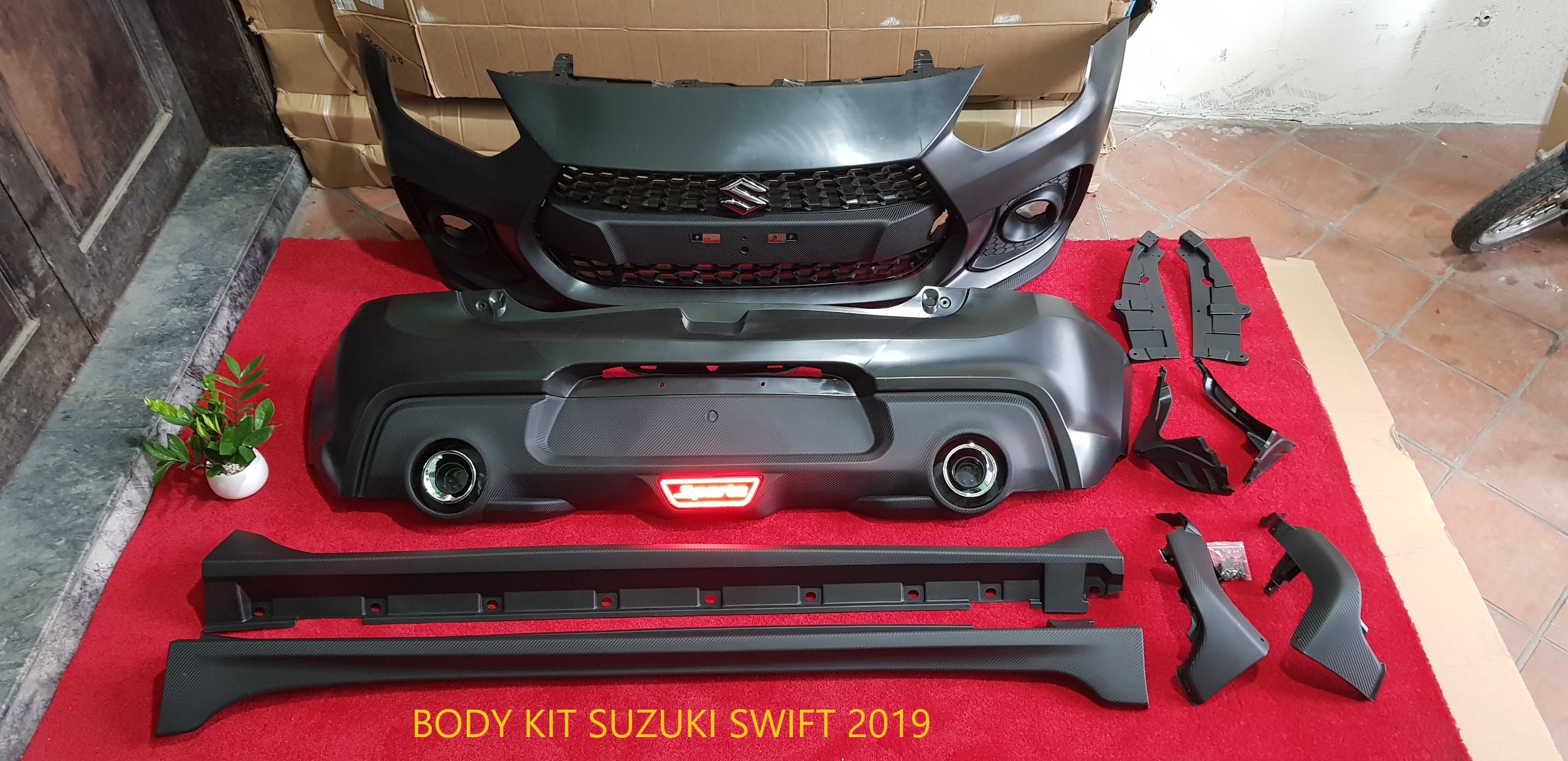 Body Kit Suzuki SWIFT 2019
